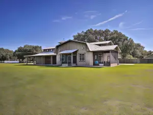 Cozy Valrico Home w/ Grill ~ 14 Mi to Tampa!