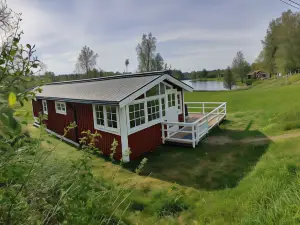 魅力2臥室別墅，靠近湖邊的Gustavsfors