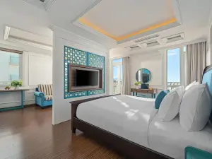 Paracel Beach Hotel