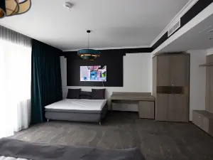 Opera Hotel