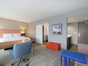 Hampton Inn & Suites by Hilton Glenarden Washington DC