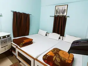 Anand Lok Vatika