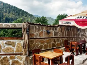 Family Hotel Valchanovata Kashta