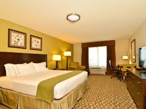 Holiday Inn Express & Suites Williston
