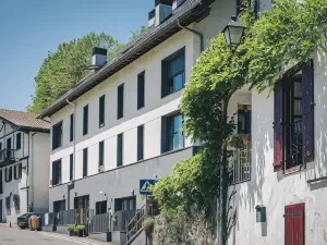 Apartamentos de Montaña Mendiola - Casa Ferran-Casa Karrikaburu