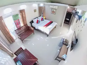 Q Zone Boutique House