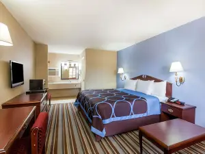 Super 8 by Wyndham Mt. Pleasant TX