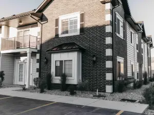 Beautiful New 3 Br 2BA Townhome No Stairs