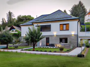 Nádas Center Home Badacsony