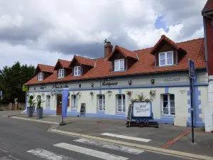 Logis - Hôtel & Restaurant "L'Envie des mets"