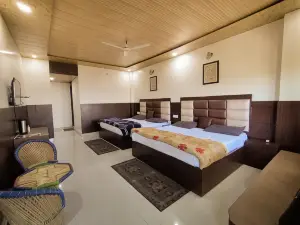 Cottage Club Inn
