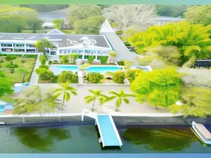 Hotel Playa Azul