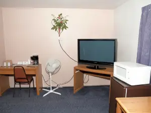 รีเจนซี อินน์ โคมานเช