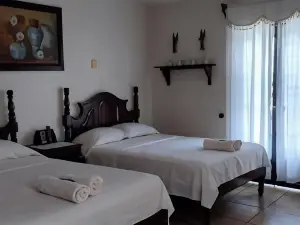 Posada Bugambilias