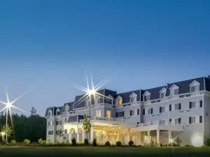 Courtyard Lenox Berkshires