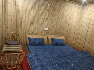 Vivek Hotel and Restaurant