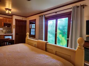 Oak Hill Inn