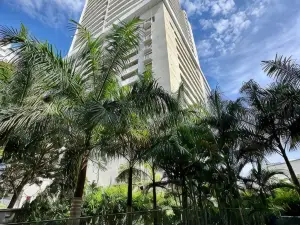 Crowne Plaza Dar ES Salaam