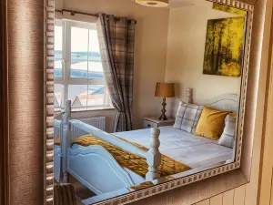 Dulrush Lodge Guest House, Restaurant and Self-Catering