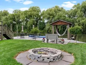 Niagara Creekside B&B