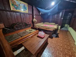 Happy Homestay Banlung & Trekking