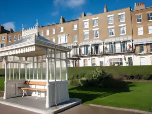 The Royal Harbour Hotel