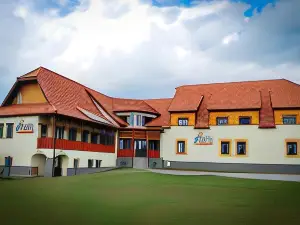 Amadé Pension & Restaurant