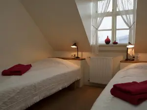Guesthouse Ísafjördur - Gamla