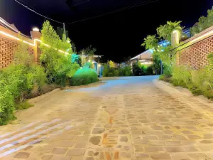 Hy Vien Boutique and Garden