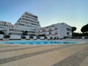 T3- un Oasis rénové et climatisé au Centre de Lgm