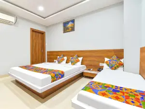 FabHotel Raghumani Palace