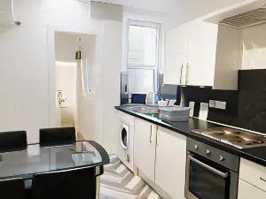 Beautiful 2 Bed Serviced Apartment in Dunbar