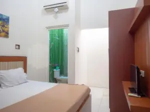 Homestay Babussalam Rungkut Mitra RedDoorz