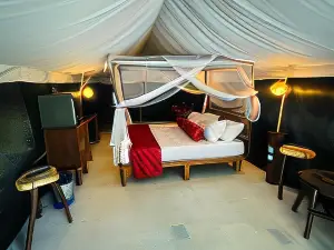 Nagara Lake Glamping Resort