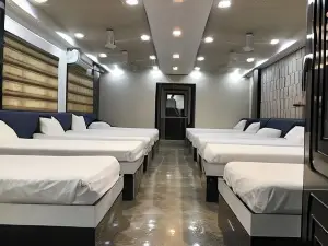 Arihant Hotel