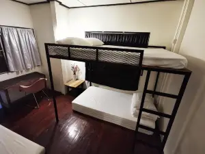 阿託姆波斯特爾飯店