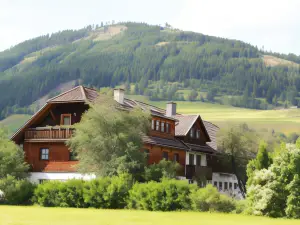 Biohof Sauschneider