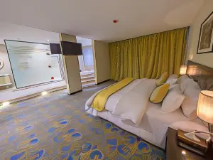 Rollins Hotel