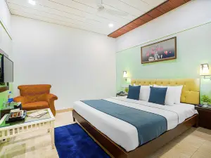 Hotel Seven- Center of City Chandigarh
