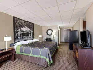 Super 8 by Wyndham Buffalo