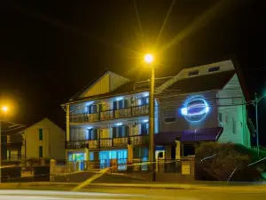 Hotel Raxand Residence