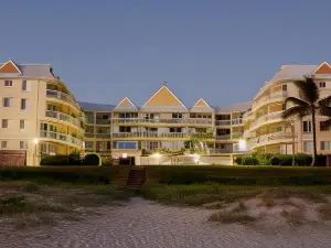 Crystal Beachfront Apartments