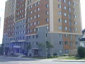 Hotel Laurier - Apartment Style Residence