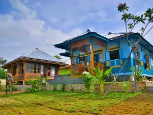 Rock and Wreck Dive Resort