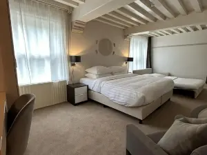 โฮเทล แกรนด์ คาแนล