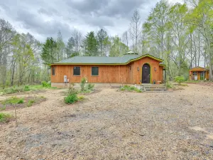 Enchanting Shelby Cottage on 12 Acres w/ Hot Tub!
