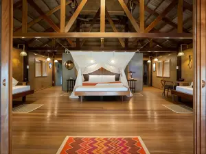 Flower Island Resort