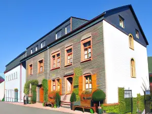 Weinhaus am Schieferfels