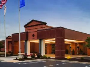 DoubleTree by Hilton Hotel Milwaukee - Brookfield