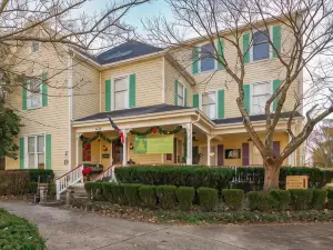 Montgomery Inn BnB